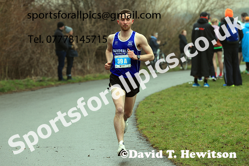 Senior Men and Over-35s to 49s Mens 2025 NECAA Royal Signals Road Relays Champs.,  Hetton Lyons Country Park, Hetton le Hole, County Durham. Photo: David T. Hewitson/Sports for All Pics